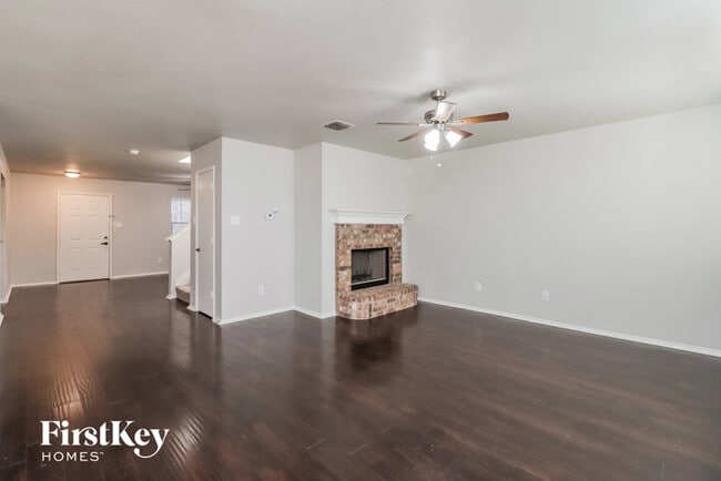 Building Photo - 716 Buffalo Springs Dr