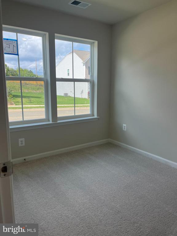 Building Photo - 332 Watercourse Dr