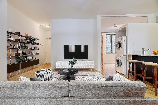 Foto del edificio - 231 E 14th St