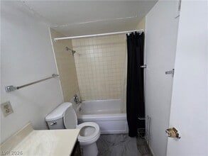Building Photo - 595 S Royal Crest Cir