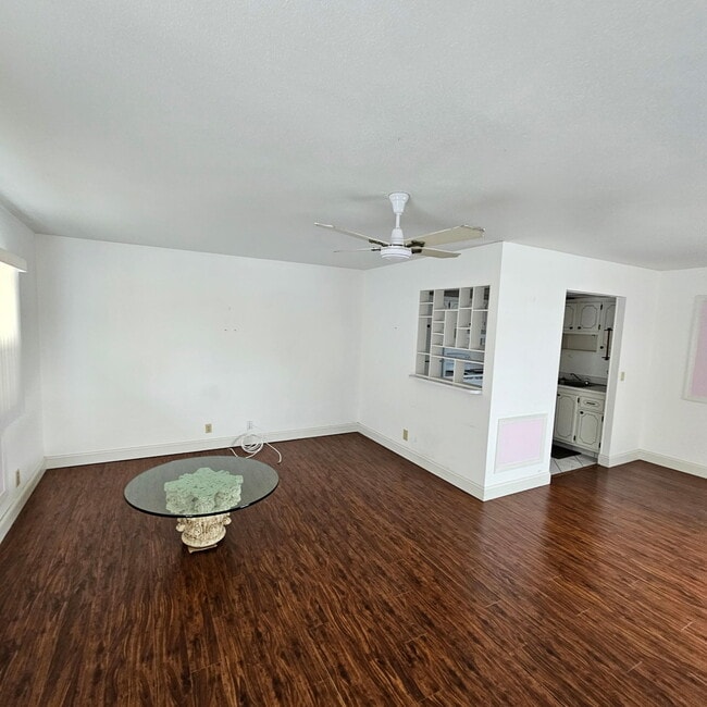 Building Photo - 363 Monaco Blvd