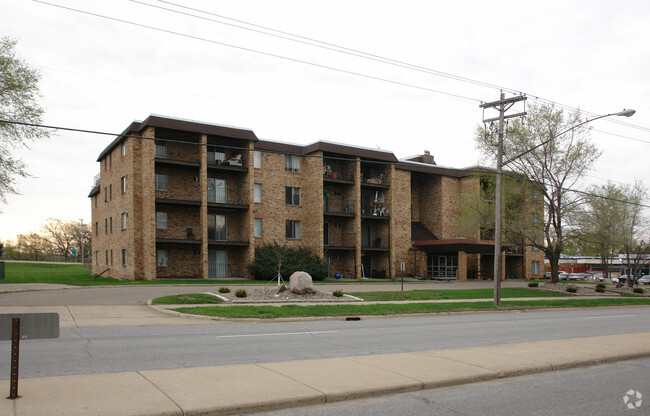 Building Photo - Winston Apartments