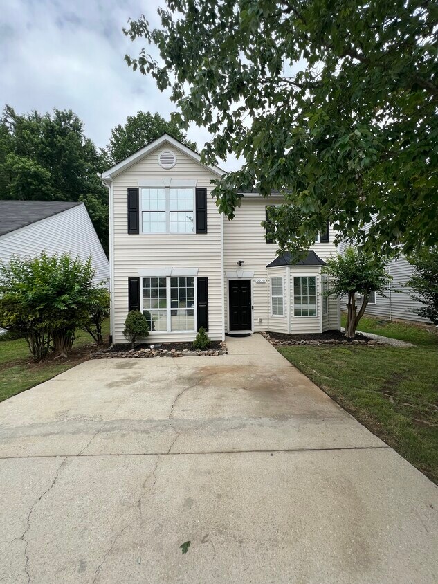 Foto principal - 2220 Asquith Ave SW