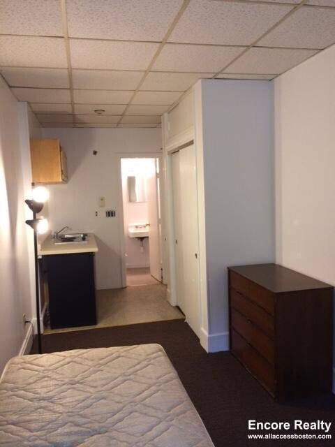 Building Photo - 272 Newbury St