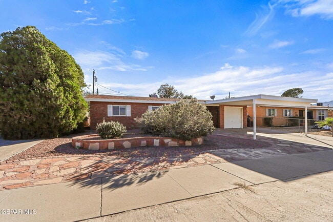 Foto del edificio - 5828 Sturgeon Dr