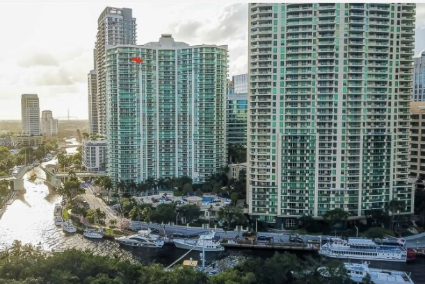 Foto del edificio - 347 N New River Dr E