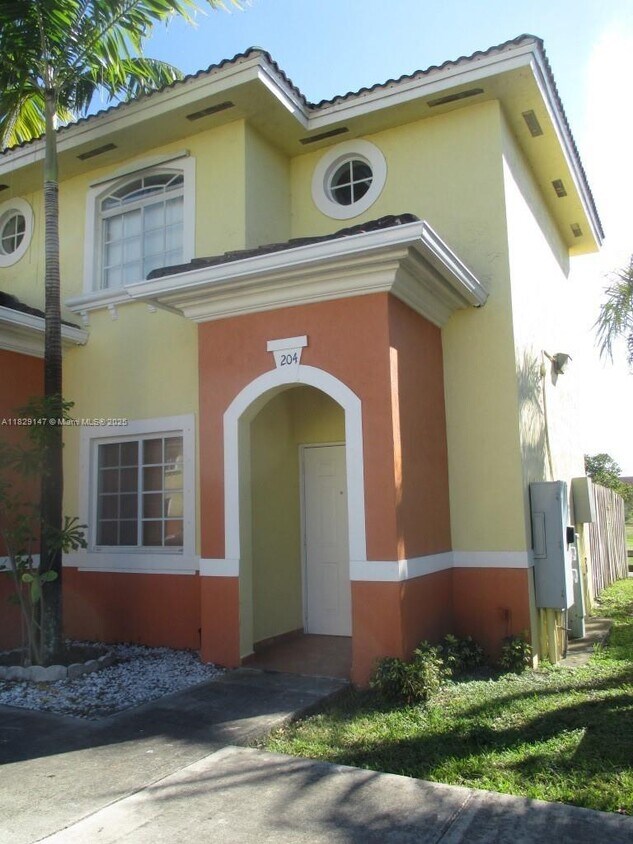 Foto principal - 7180 NW 174th Terrace