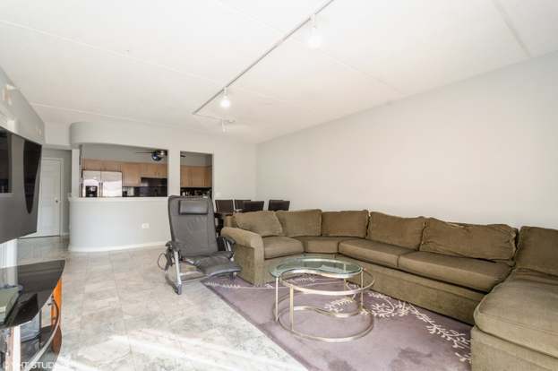 Foto del edificio - 7450 Lincoln Ave