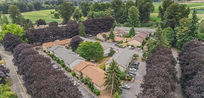 Foto del edificio - Practical and Refreshed Condo Located in Kent