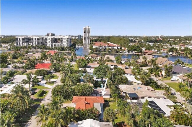 Building Photo - 2013 Coco Palm Pl