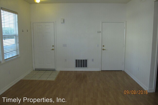 Foto del edificio - 1223 Hidden Creek Pl