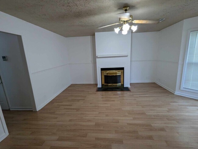 Foto del edificio - 1218 Cabana Cir