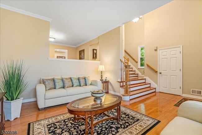 Building Photo - 330 Carnegie Ct