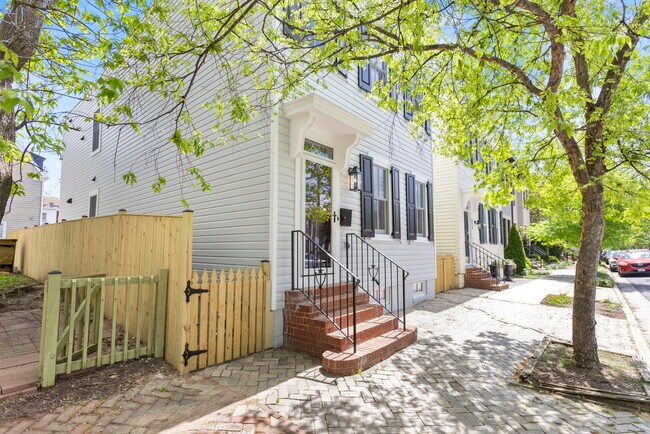 Building Photo - 3812 Keller Ave