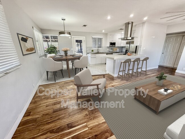 Photo - 501 W Glenrosa Ave House