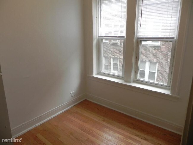 Building Photo - 5051 N Glenwood Ave