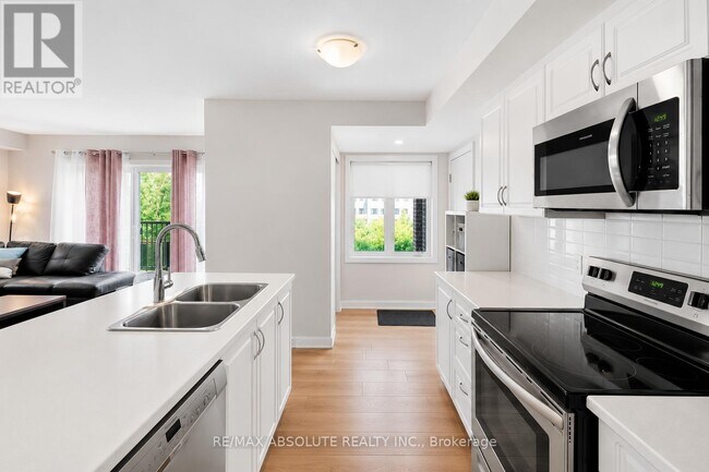 Building Photo - 235 Eldorado Private