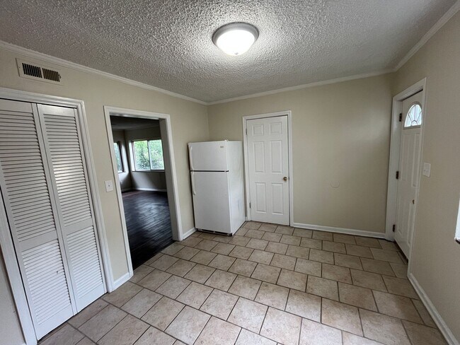 Foto del edificio - 2662-2664 Findley Ave.