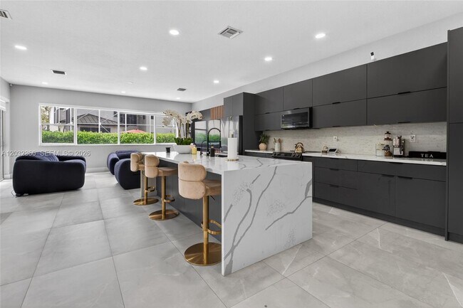 Foto del edificio - 2167 SW 176th Terrace