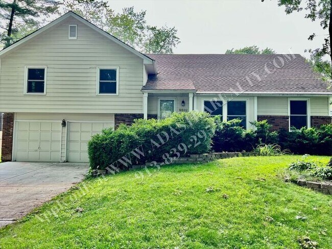 Foto del edificio - Lovely Home In Nall Hills-Available NOW!