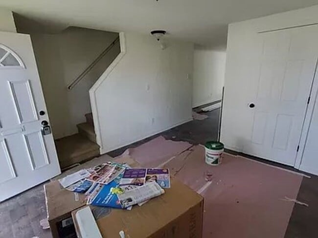 Building Photo - 3 Bedroom 1.5 Bath