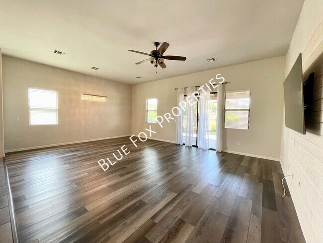 Foto del edificio - 3980 W Kiley Ct