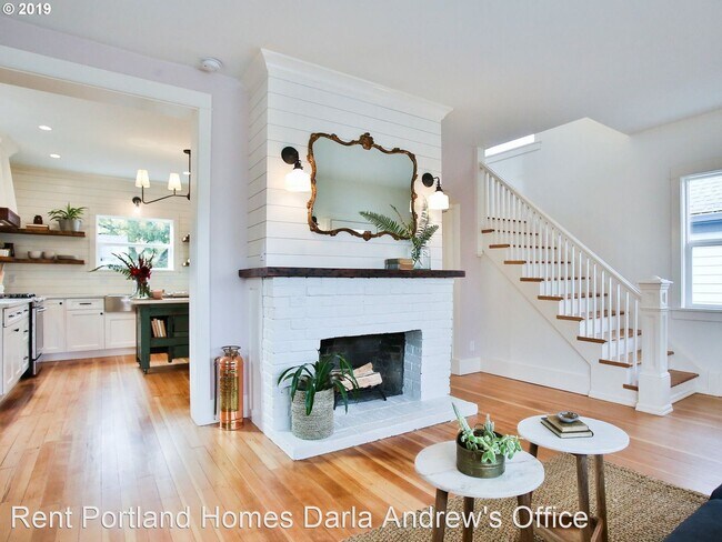 Building Photo - 3 br, 2.5 bath House - 5317 N Concord Avenue