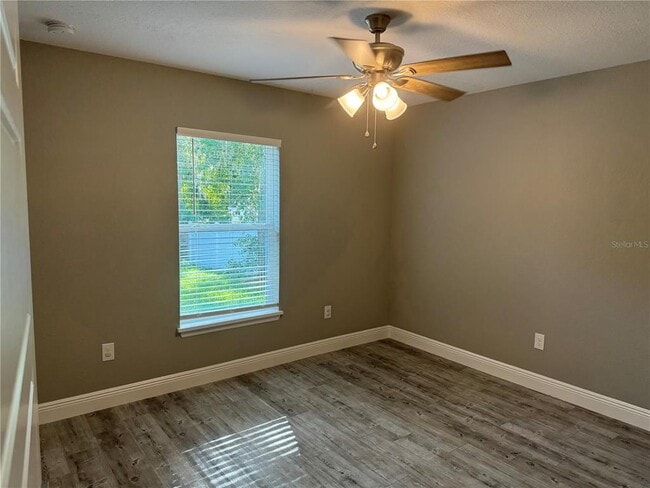 Building Photo - 81 Fir Dr