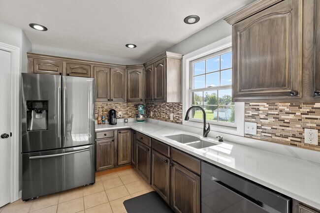 Foto del edificio - Four bedroom ranch style home in Mattawan!