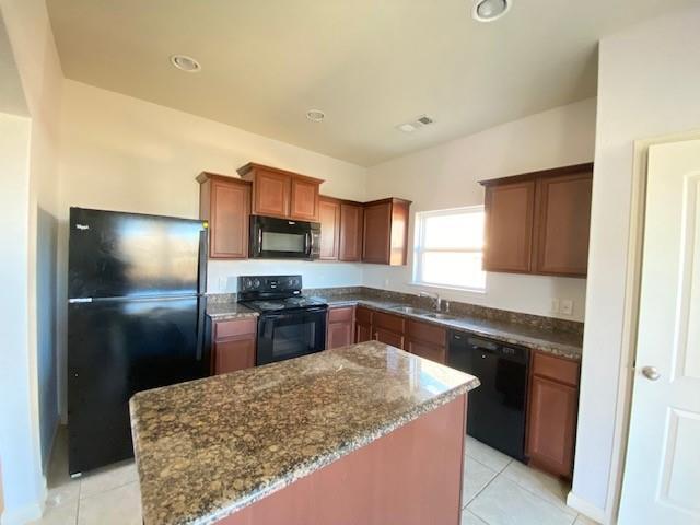 Foto del edificio - 1845 Olive Ln