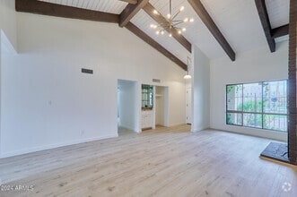 Building Photo - 5550 N 71st St