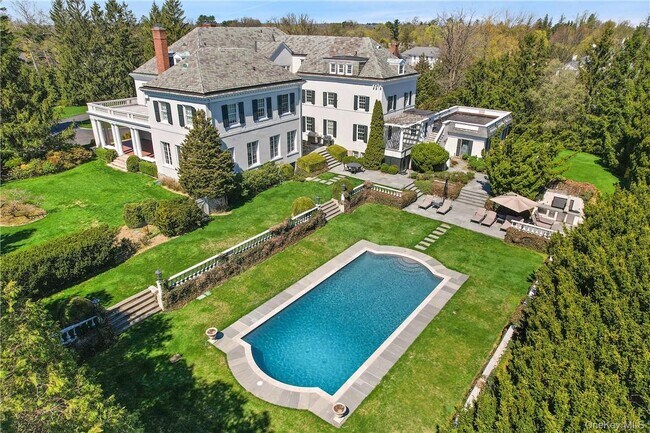 Foto del edificio - 99 Mamaroneck Rd
