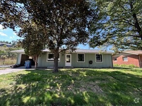 Building Photo - 129 Cohosset Dr