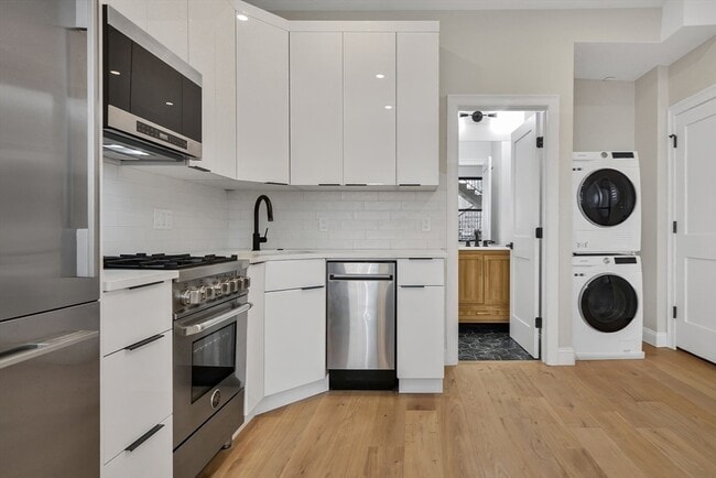 Building Photo - 166 Salem Street Unit 7