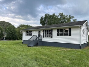 Building Photo - 321 Union Ave