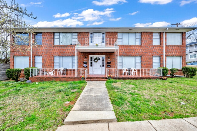 Building Photo - 2531 Ensley Avenue - 2525