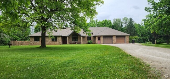Building Photo - 2530 West American Dr
