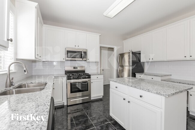 Foto del edificio - 2127 Mitford Ct