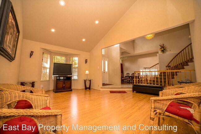 Foto del edificio - 4 br, 3 bath House - 2316 Tulip Road