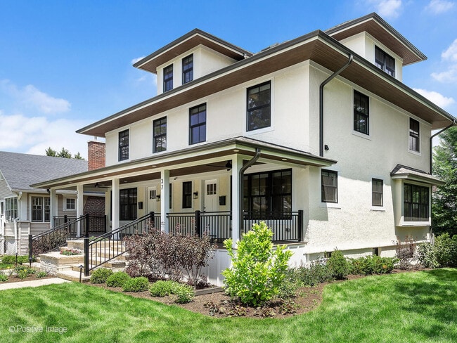 Building Photo - 37 7th Ave