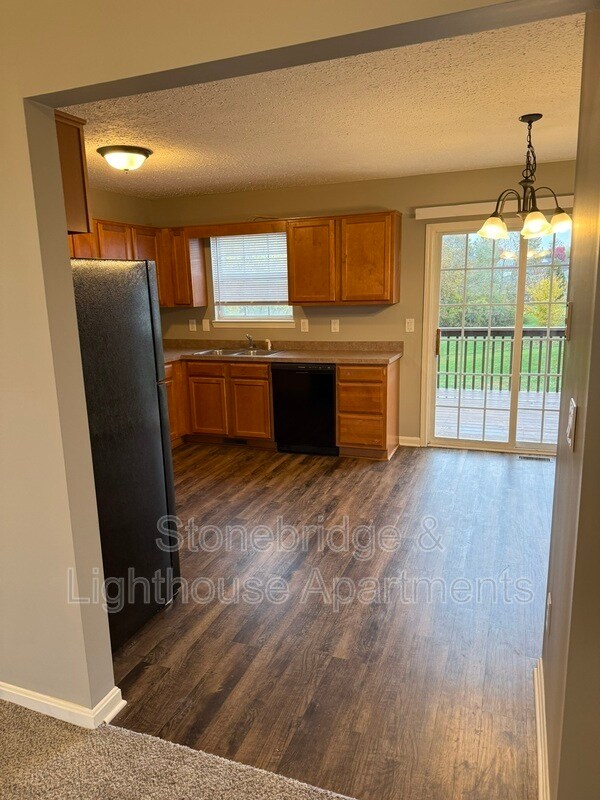 Foto del edificio - 2804 Coyote Ct