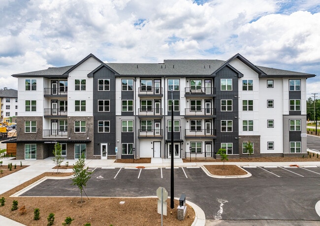 Exterior - Ironwood on North Salem