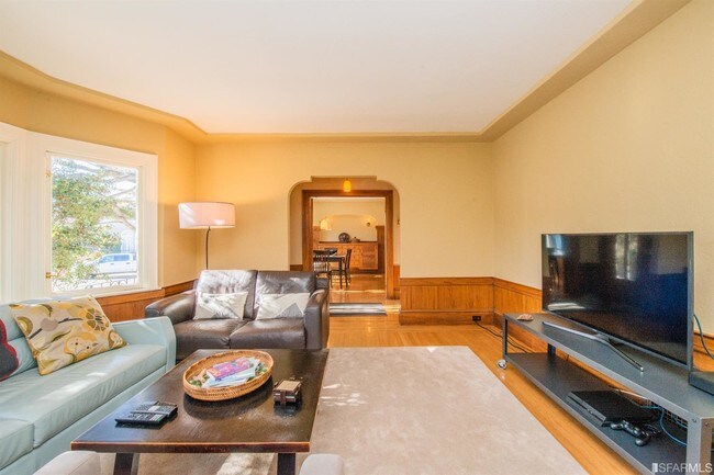 Foto del edificio - 36 Santa Ynez Ave