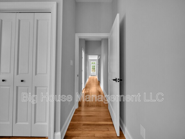 Foto del edificio - 707 Druid Park Lake Dr