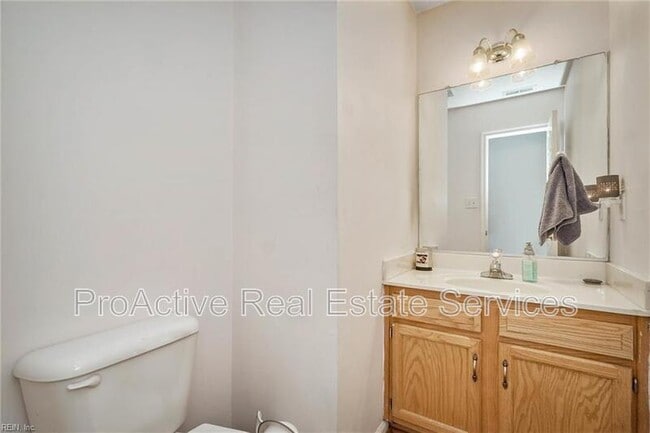 Building Photo - 1220 Woods Edge Cir