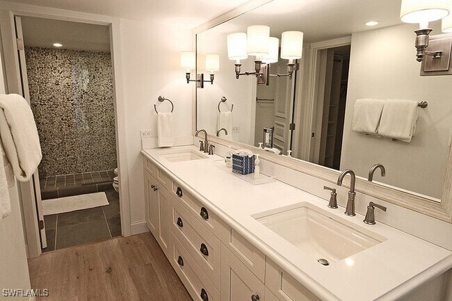 Foto del edificio - 4041 Gulf Shore Blvd N