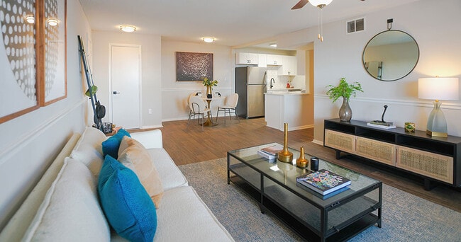 Foto del edificio - Cadence at Bluff Park Apartments