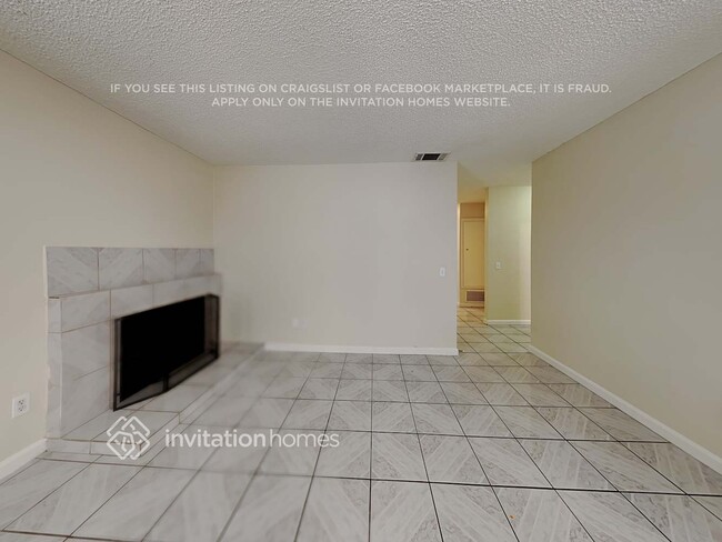 Building Photo - 4038 Hale St