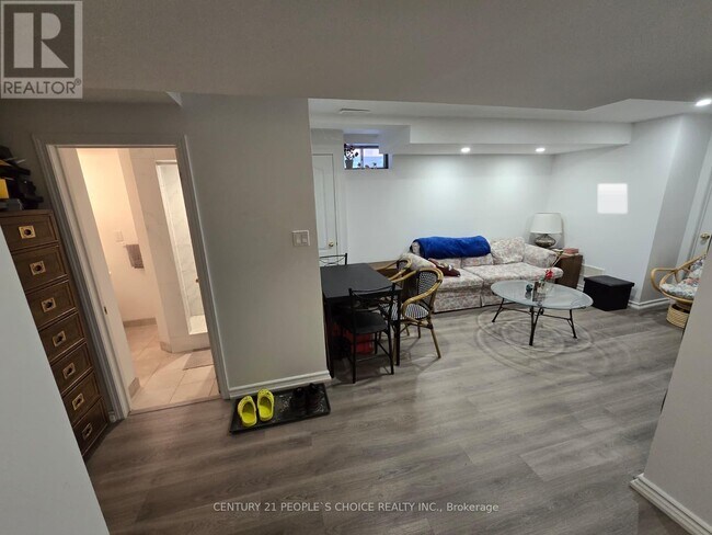 Building Photo - 4842 Rosebush Rd