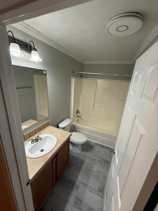 Second bath - 5 Sterling Roberts Way